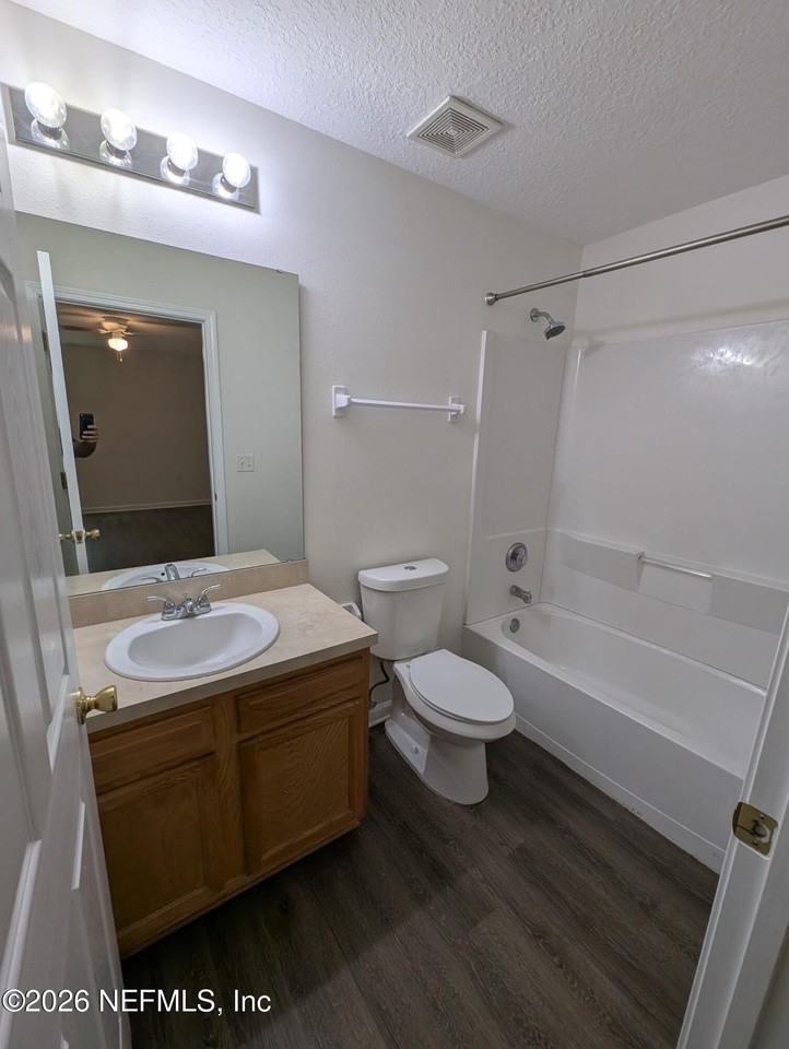 8173 Woods Ave - Photo 4 of 12
