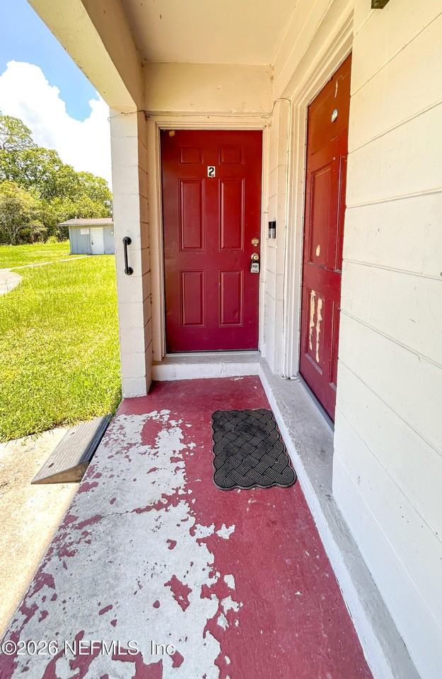 1130 Woodruff Ave #2 - Photo 3 of 19