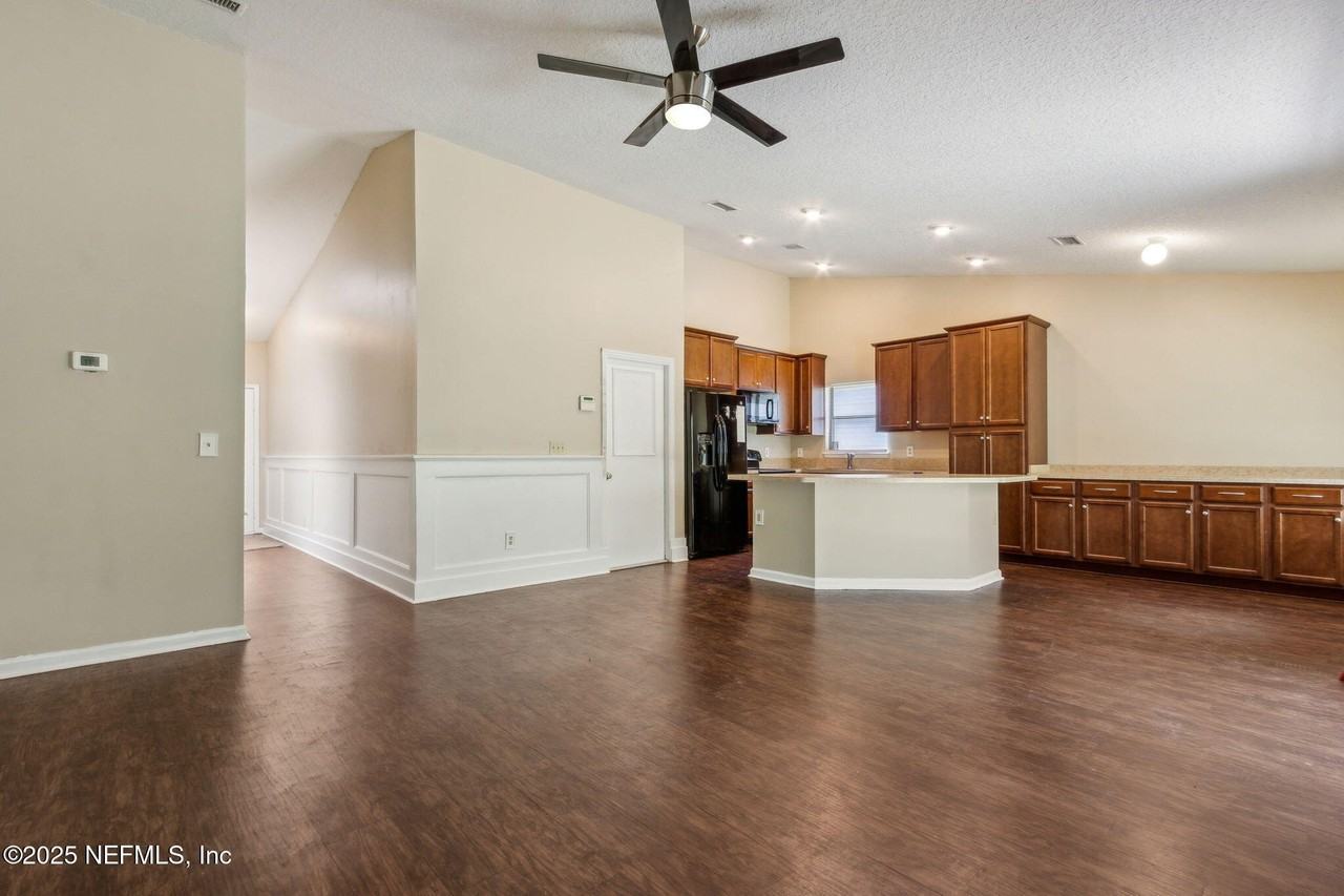 1565 Shearwater Dr - Photo 5 of 27