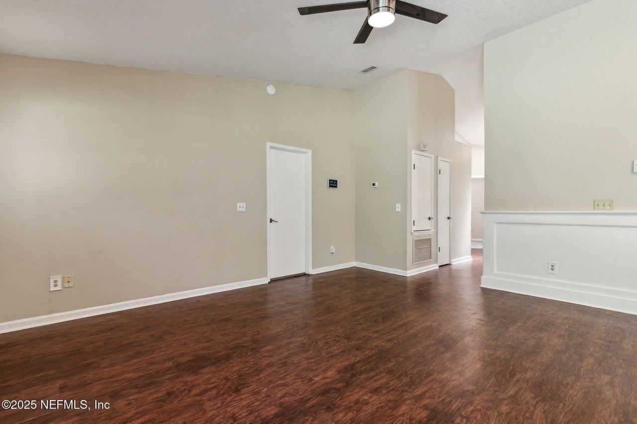 1565 Shearwater Dr - Photo 6 of 27