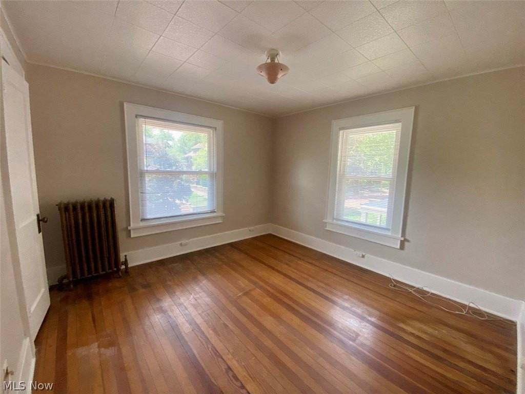 179 Oakdale Ave - Photo 3 of 28