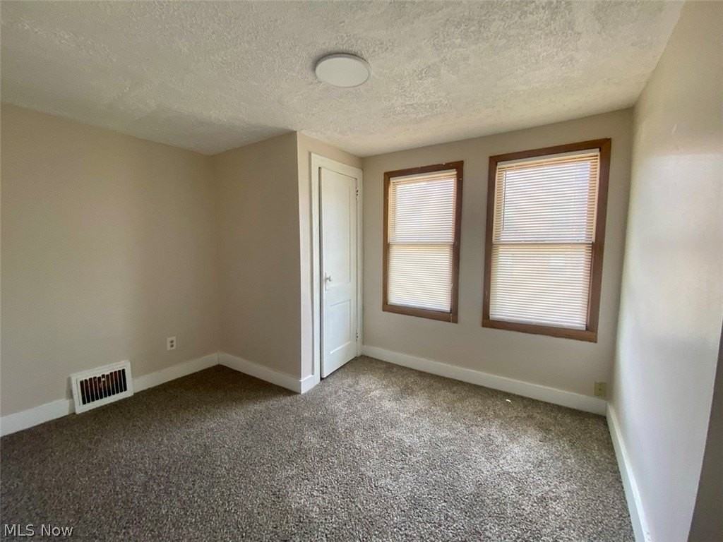 93 Jewett St - Photo 6 of 11