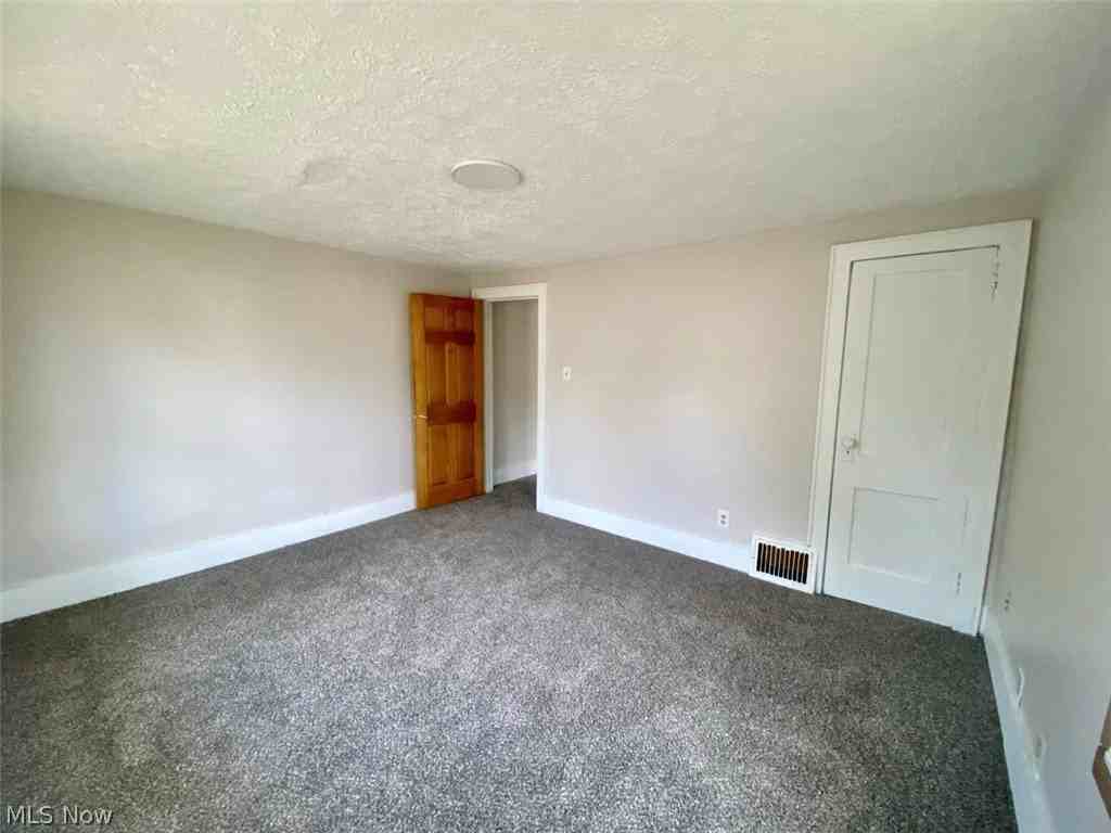 93 Jewett St - Photo 7 of 11