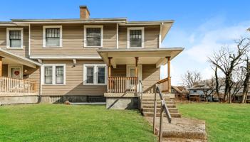 featured image of 113 W Parkwood Dr #113