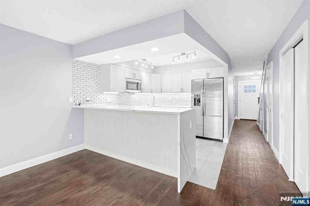 52 Reilly Ct - Photo 4 of 28