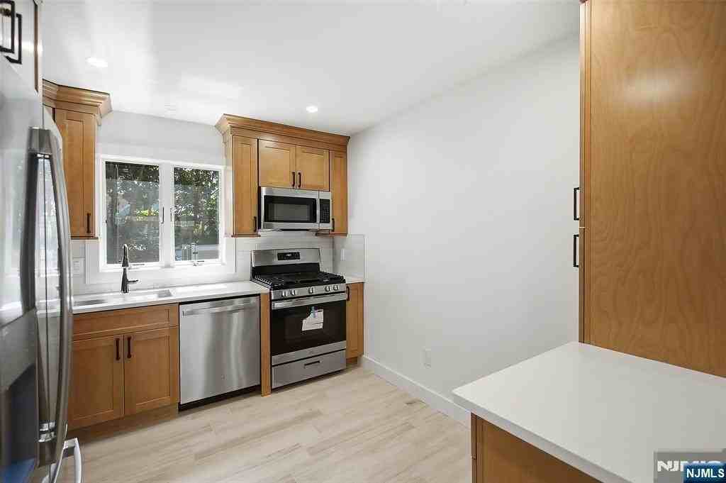 49 E Pleasant Ave #1 - Photo 3 of 19