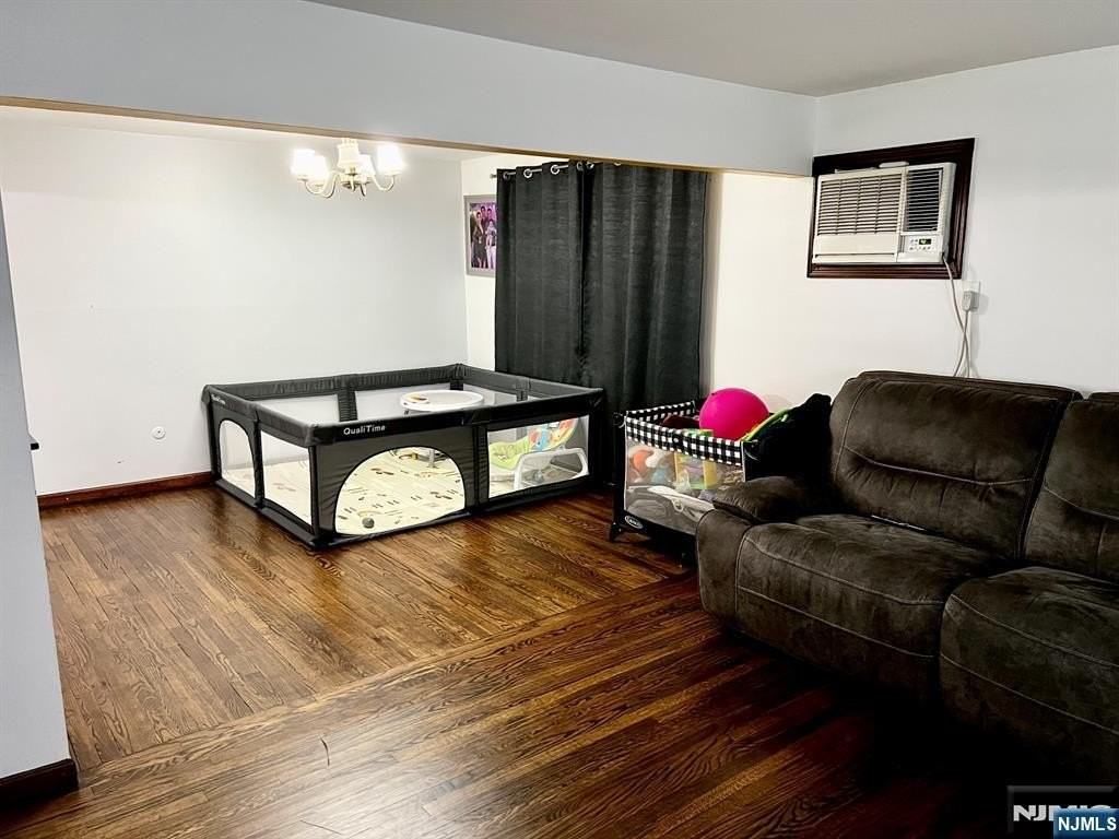 133 Washington St #1 - Photo 4 of 15