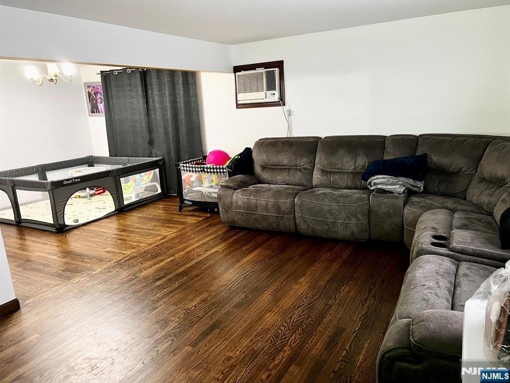 133 Washington St #1 - Photo 5 of 15