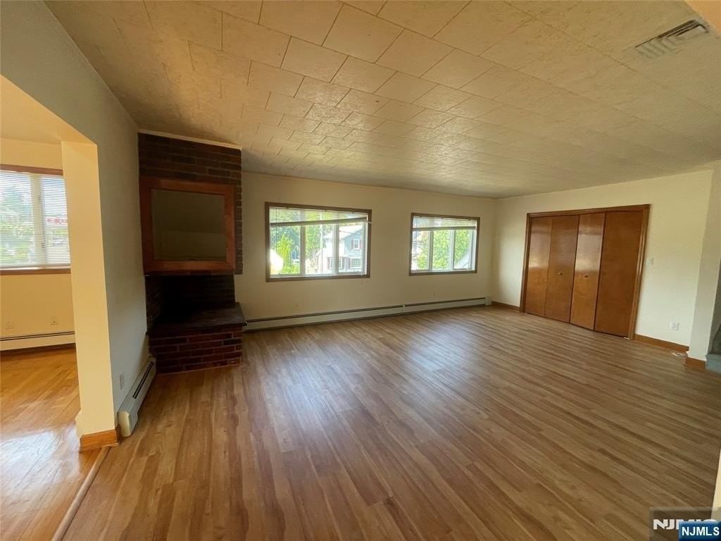 163 Madison Ave - Photo 3 of 10