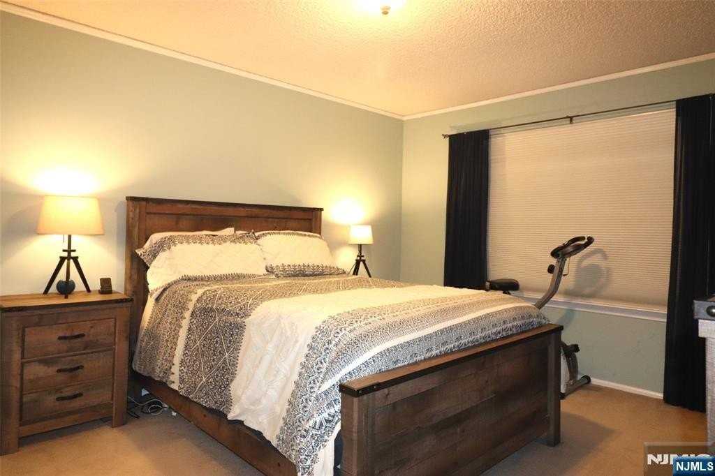 170 Linden St #170 - Photo 5 of 10