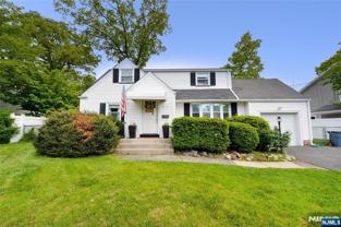 35-05 Lenox Dr - Photo 1 of 1
