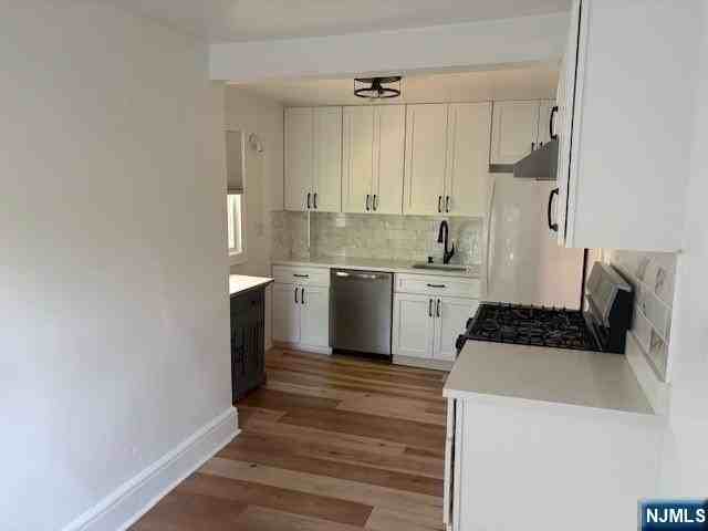 20 Maple St - Photo 5 of 9