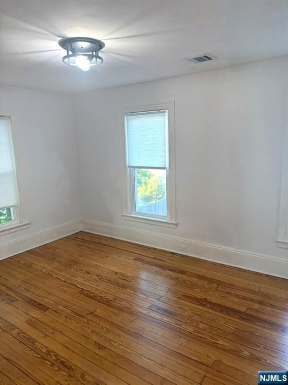 20 Maple St - Photo 7 of 9