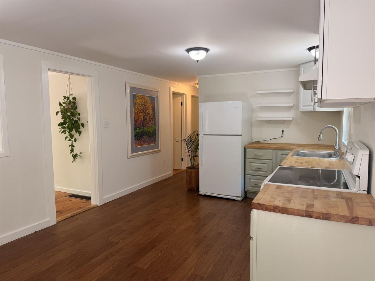 102 Roberts Rd - Photo 2 of 17