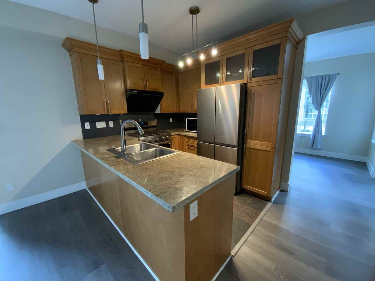 239 Jensen Street - Photo 4 of 12