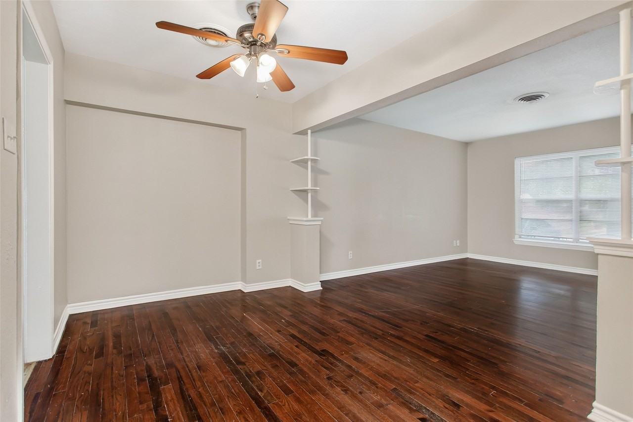 10943 Desdemona Dr - Photo 6 of 26