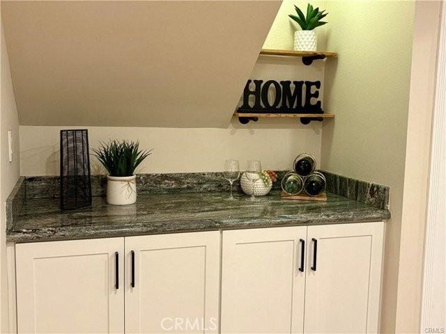 18195 Canyon Ct - Photo 2 of 8