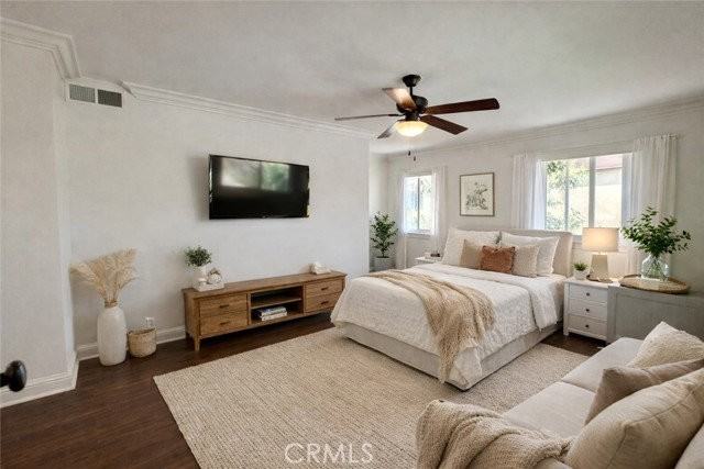 2558 Orange Ave - Photo 3 of 8