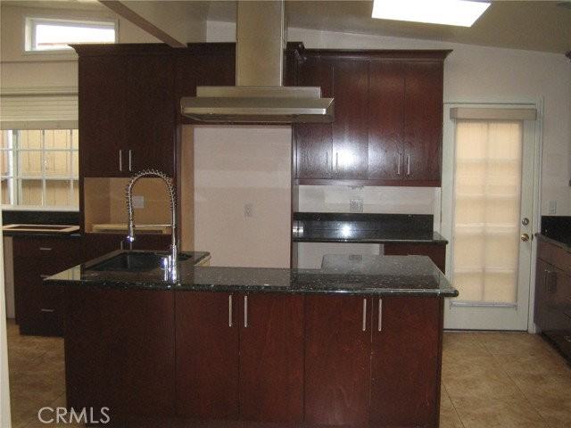 5325 La Forest Dr - Photo 6 of 8