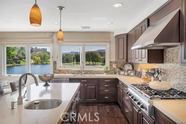 4645 Park Mirasol - Photo 3 of 7