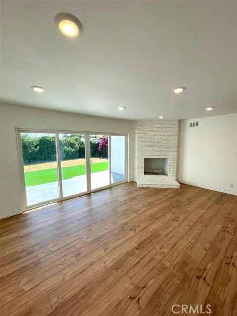 8015 Mcnulty Ave - Photo 4 of 8