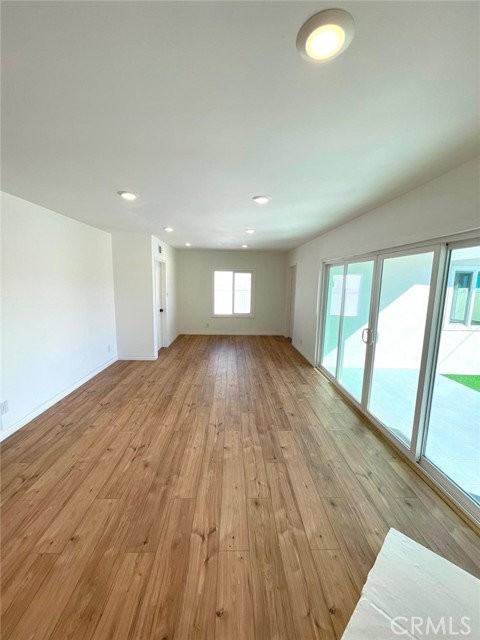 8015 Mcnulty Ave - Photo 6 of 8