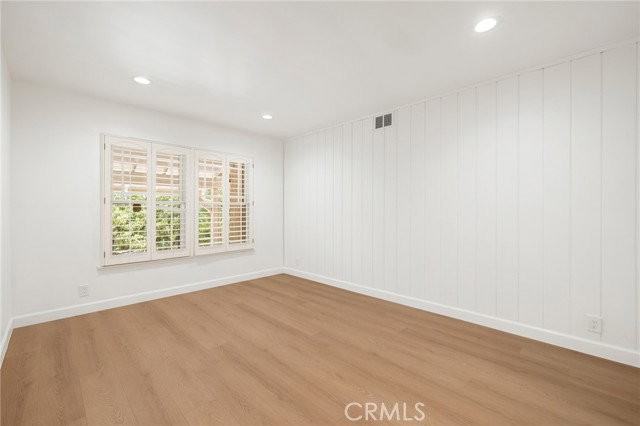 22204 Avenue San Luis - Photo 4 of 8