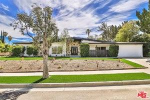 featured image of 23540 Kivik St