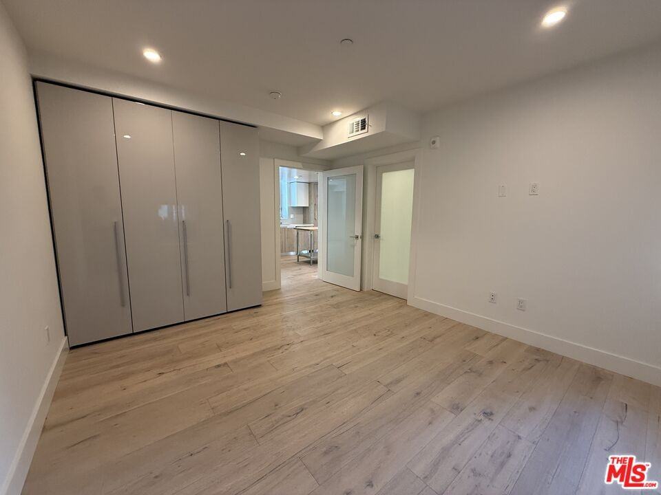 8210 Fountain Ave #103 - Photo 4 of 8