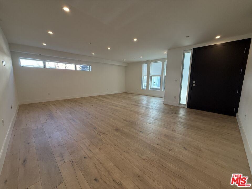 8210 Fountain Ave #103 - Photo 5 of 8