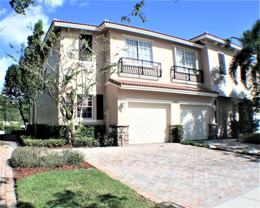 202 Las Brisas Cir - Photo 1 of 1