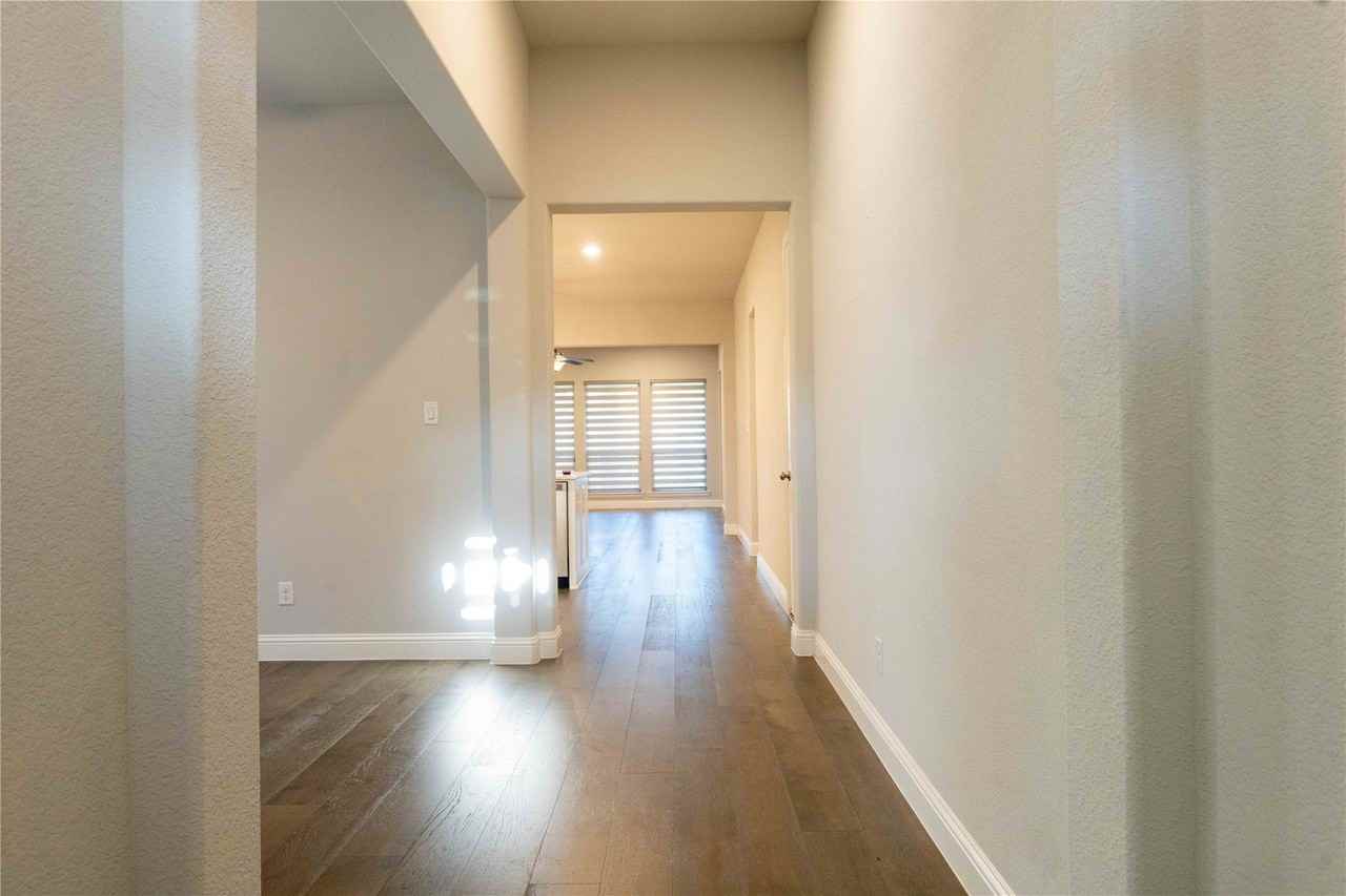 4449 Tall Knight Ln - Photo 6 of 24