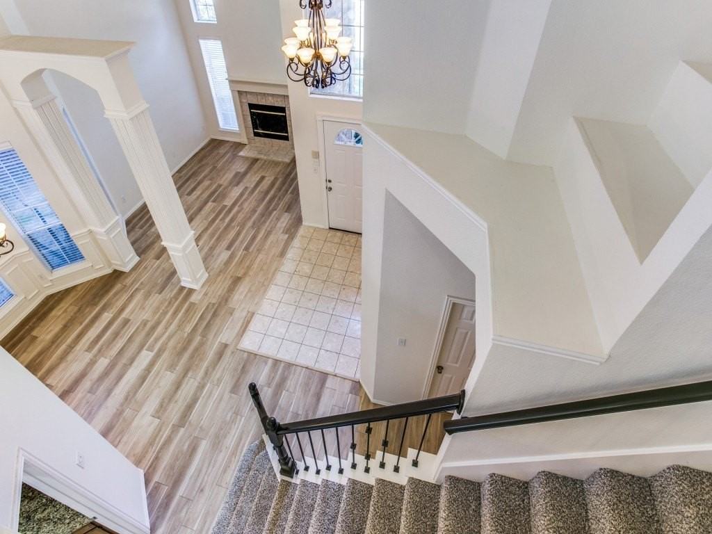 696 Allen Rd - Photo 5 of 36