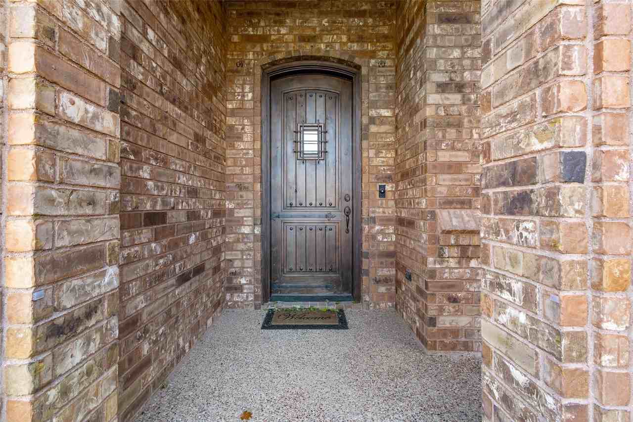 1317 Bluff Springs Dr - Photo 7 of 31