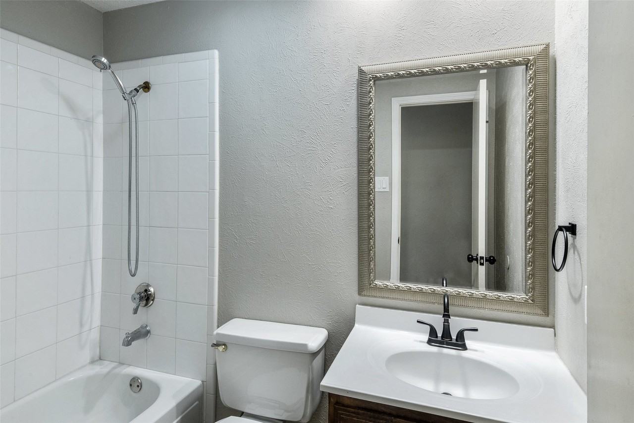 4433 Eldorado Dr - Photo 3 of 23