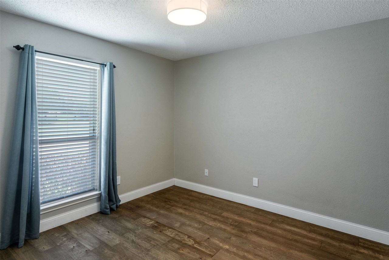 4433 Eldorado Dr - Photo 5 of 23