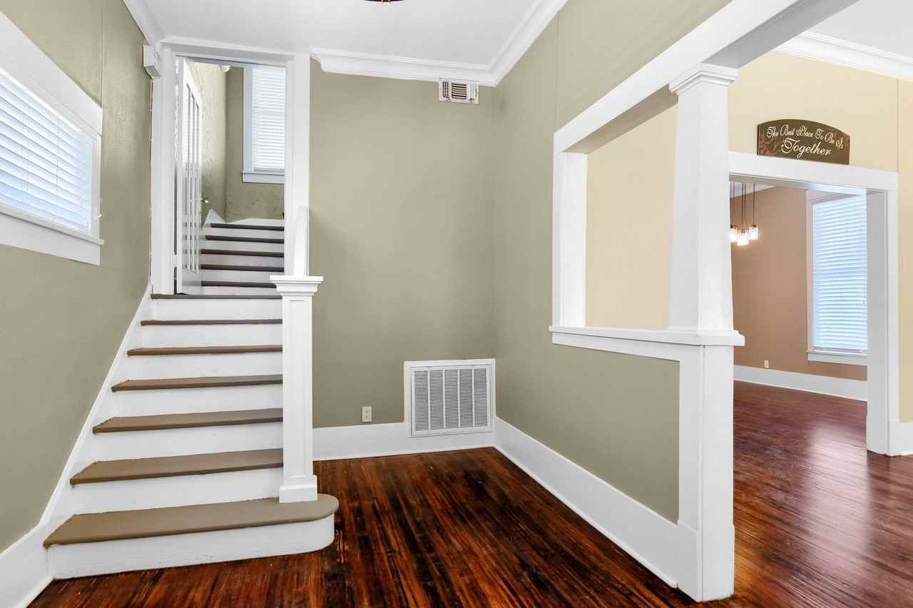 1115 W Bond St - Photo 5 of 29