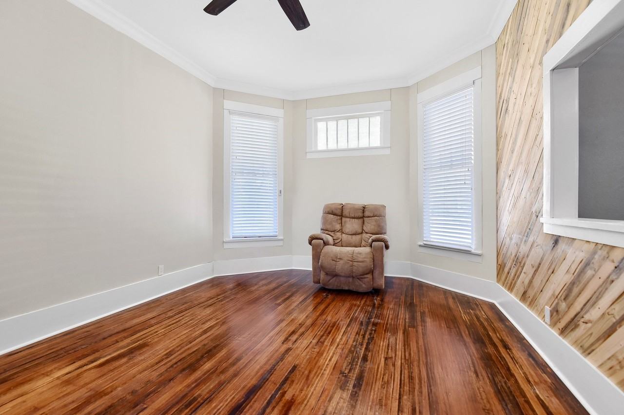 1115 W Bond St - Photo 6 of 29
