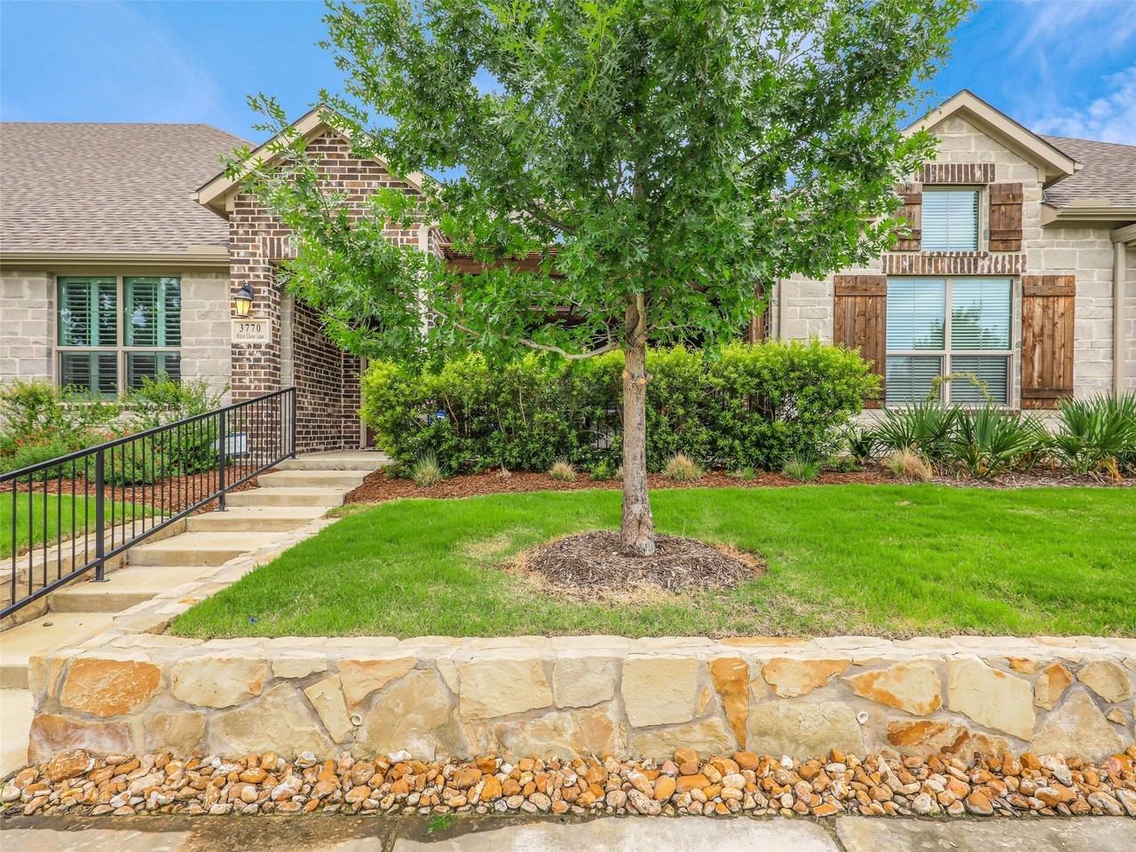 3770 White Clover Ln - Photo 2 of 27