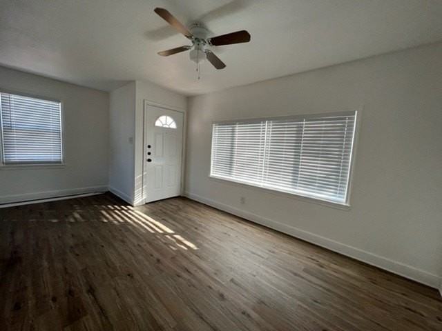 734 S Crockett Dr - Photo 4 of 15