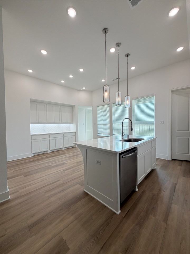1404 Pintail Pl - Photo 5 of 28