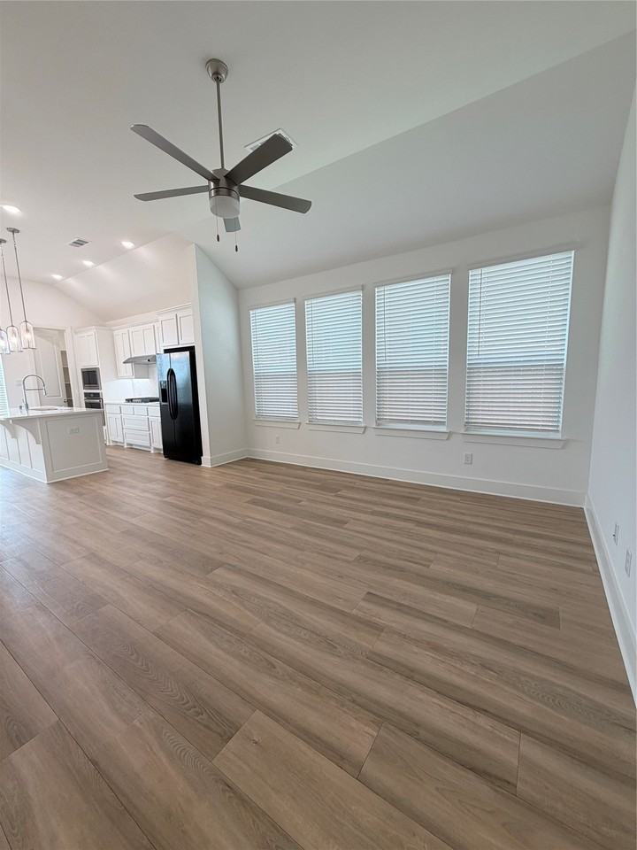 1404 Pintail Pl - Photo 7 of 28