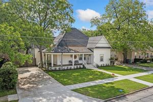 featured image of 700 S Crockett St