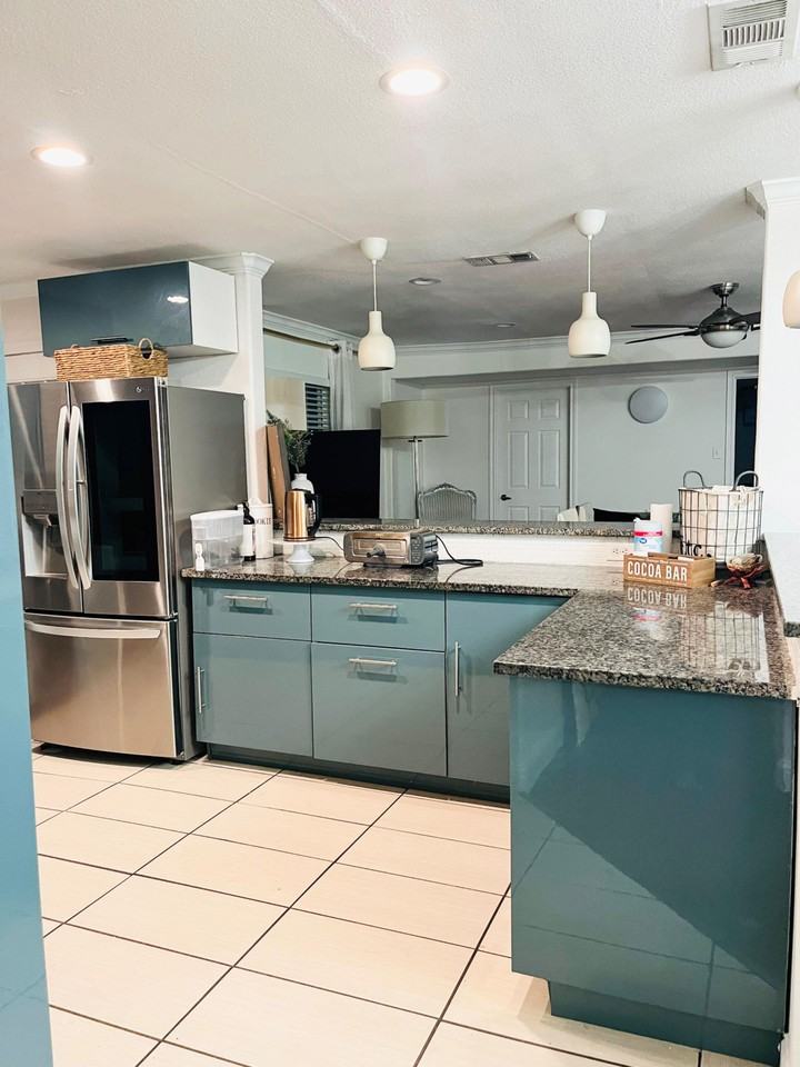 Briley Dr - Photo 4 of 15