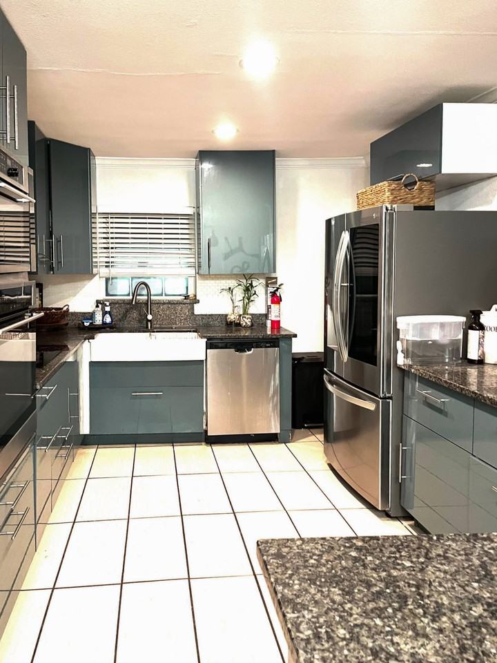 Briley Dr - Photo 6 of 15