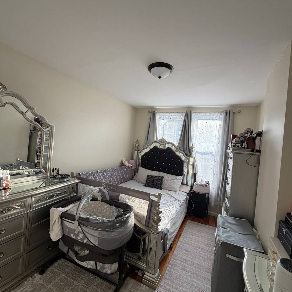 1141 Beach Ave #2ndFL - Photo 5 of 7