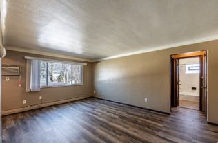 1465 Minnehaha Ave E - Photo 1 of 1