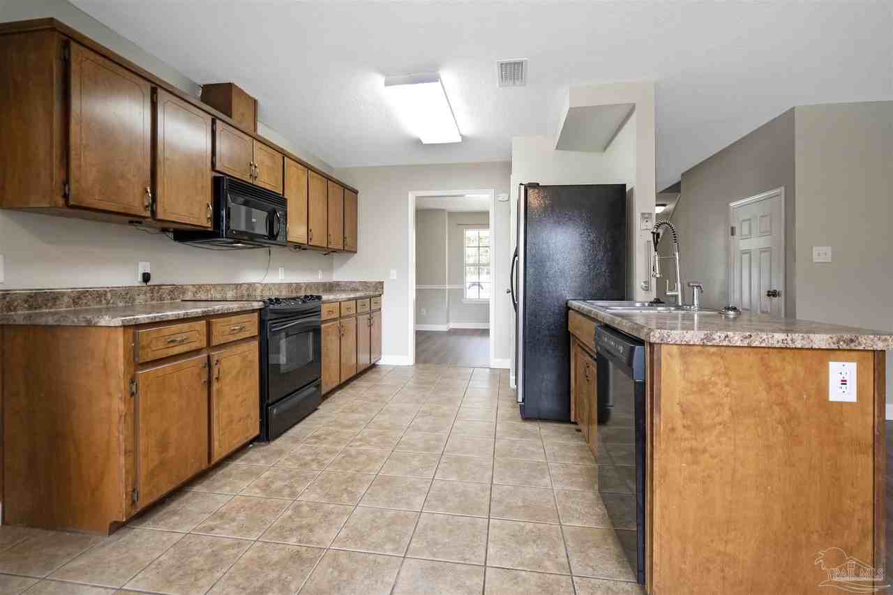 5320 Powrie Dr - Photo 6 of 27