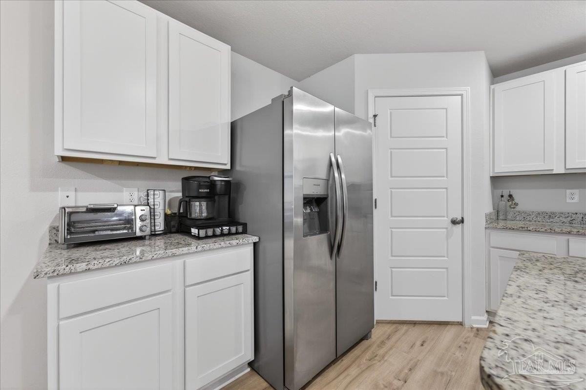 6320 Burrow Ln - Photo 5 of 19