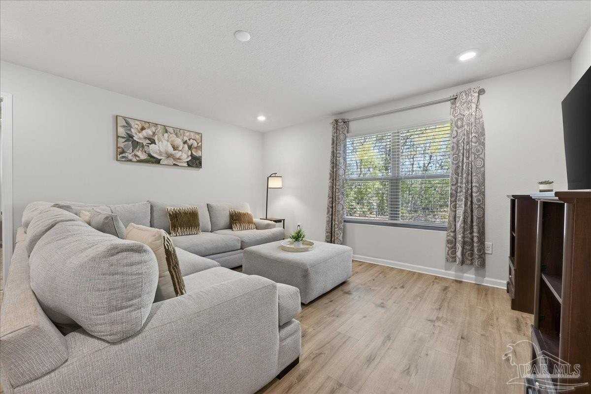 6320 Burrow Ln - Photo 6 of 19